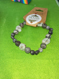 Armband mit Glasperlen und Steinperlen