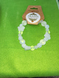 Armband mit weißen Glasschmetterlingen