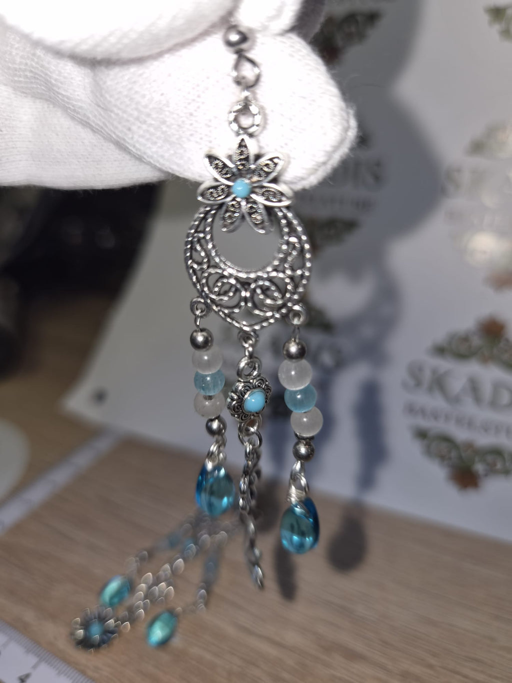 Lange Ohrringe in türkis und silber, Orhaken aus 316 Edelstahl