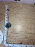 Armband mit leuchtenden Mond