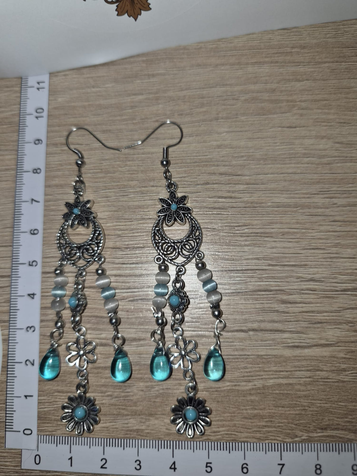 Lange Ohrringe in türkis und silber, Orhaken aus 316 Edelstahl