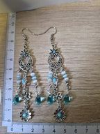 Lange Ohrringe in türkis und silber, Orhaken aus 316 Edelstahl