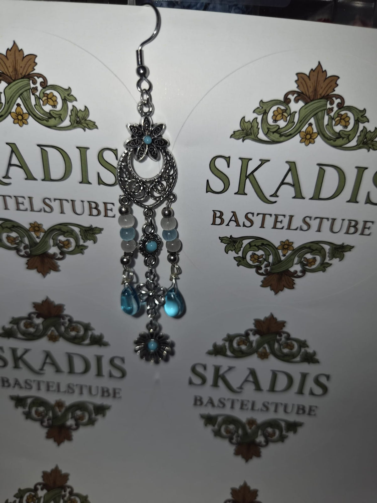 Lange Ohrringe in türkis und silber, Orhaken aus 316 Edelstahl